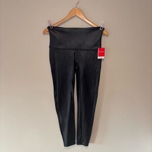 SPANX Faux Black Leather Cropped Leggings with Compression Size XL NWT